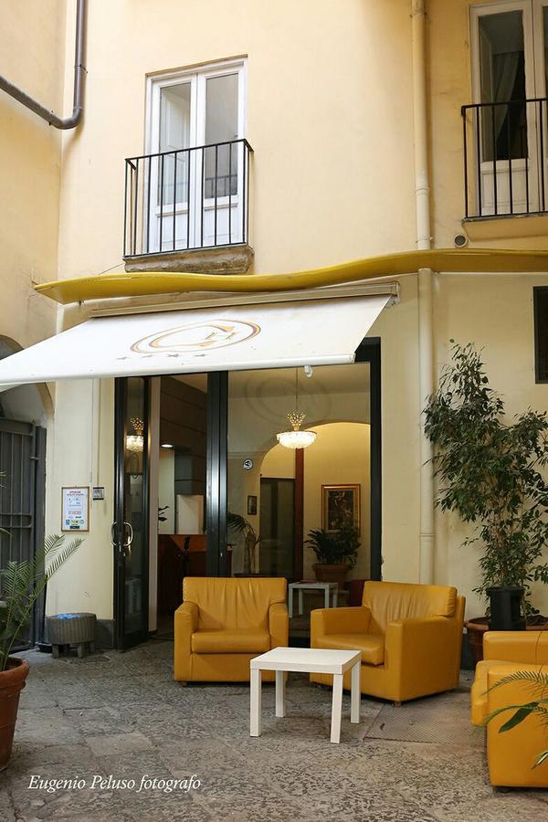 Caravaggio Hotel Naples Luaran gambar