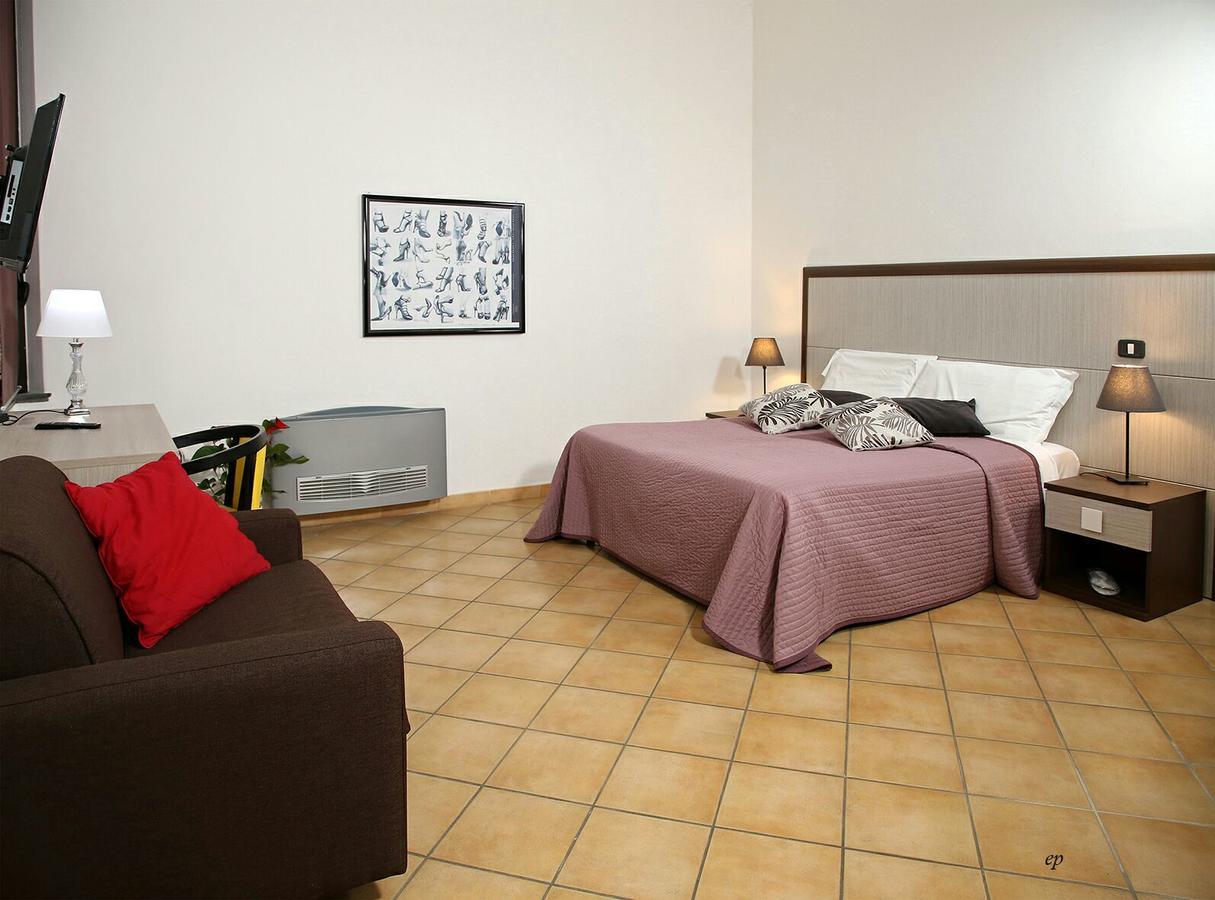 Caravaggio Hotel Naples Luaran gambar